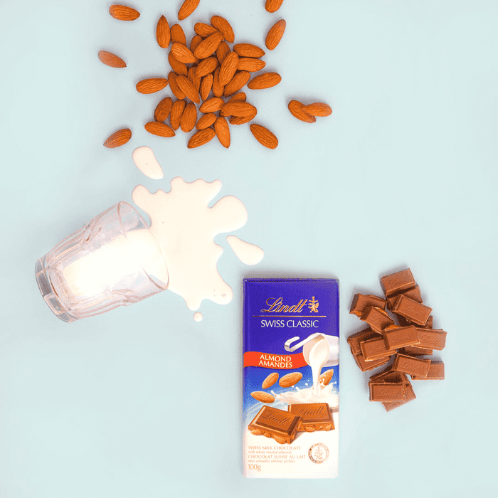 Lindt SWISS CLASSIC Almond Milk Chocolate Bar, 100g