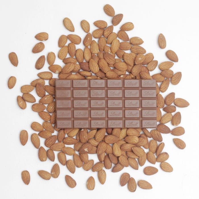 Lindt SWISS CLASSIC Almond Milk Chocolate Bar, 100g